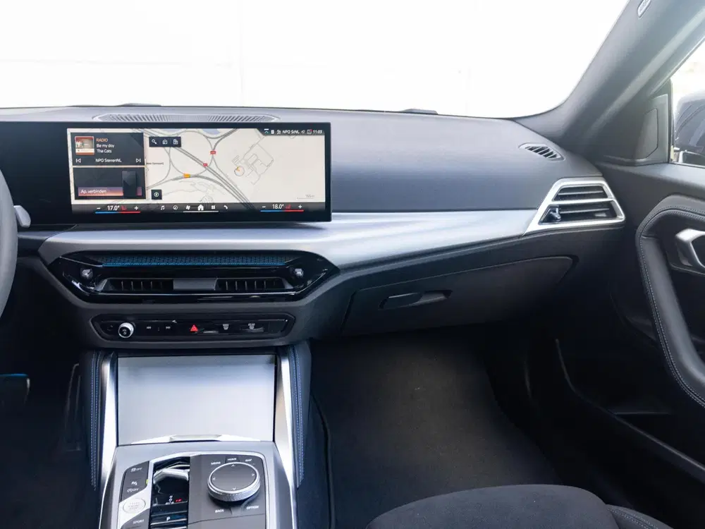 BMW 2-serie Coupé 220i uit 2026, foto 9