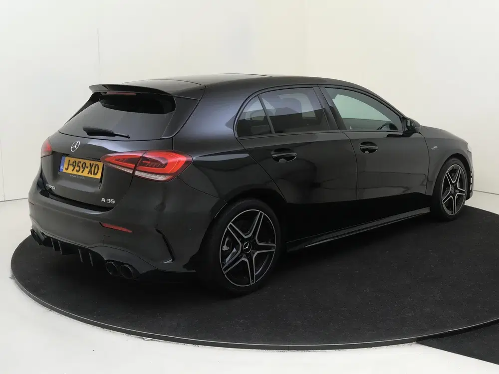 Mercedes-Benz A-Klasse AMG 35 4MATIC Edition 1 uit 2019, foto 2