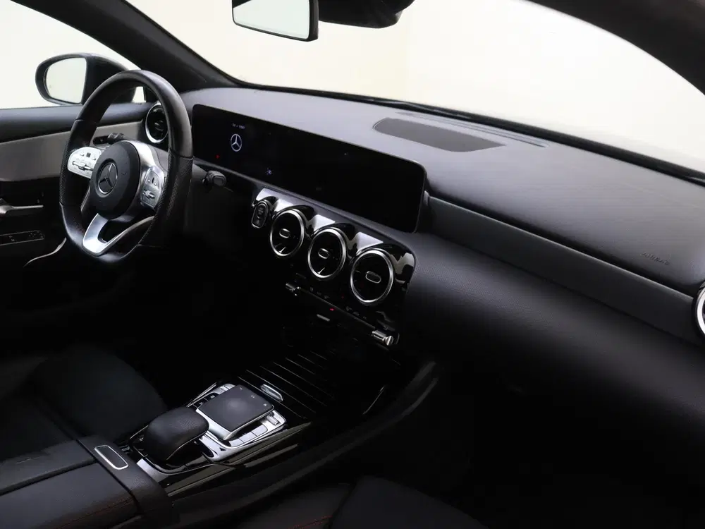 Mercedes-Benz A-Klasse AMG 35 4MATIC Edition 1 uit 2019, foto 4