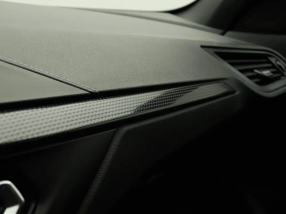 BMW 1-serie 5-deurs 118i Travel Pack uit 2024, foto 10