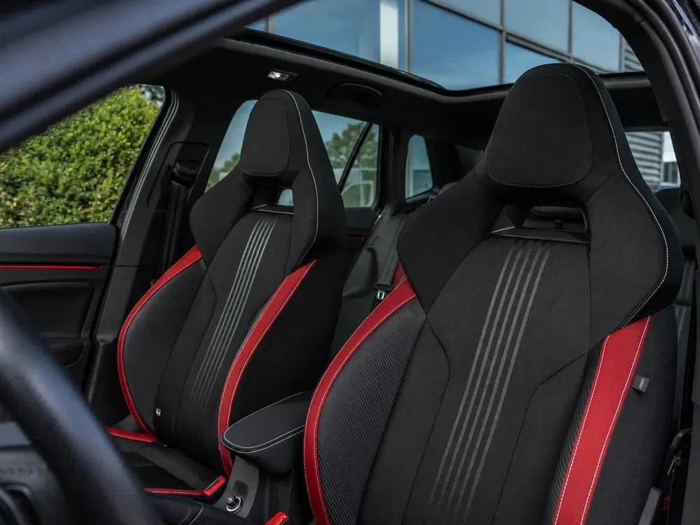 Skoda Kamiq 1.0 TSI Sport uit 2024, foto 14