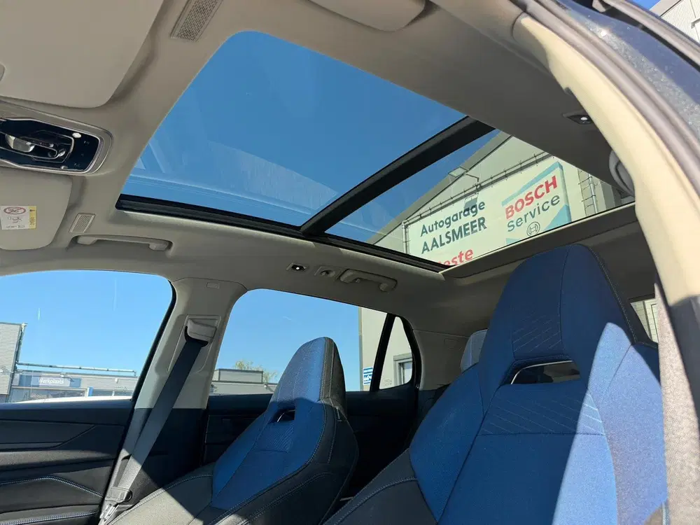 Lynk & Co 01 1.5 uit 2022, foto 9