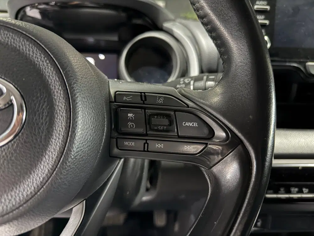 Toyota Yaris 1.5 Hybrid Executive 1e Eigenr. uit 2021, foto 12