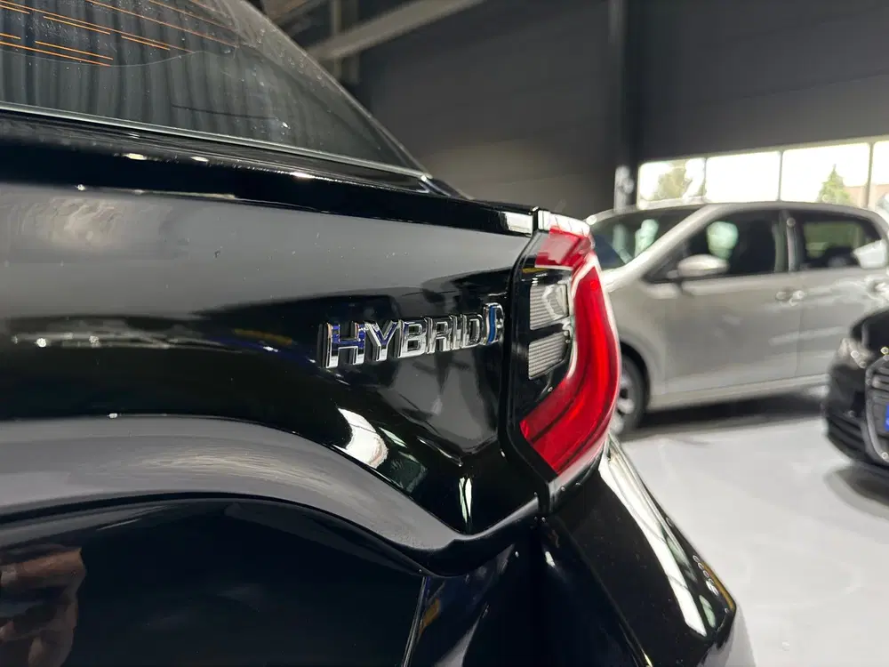 Toyota Yaris 1.5 Hybrid Executive 1e Eigenr. uit 2021, foto 9