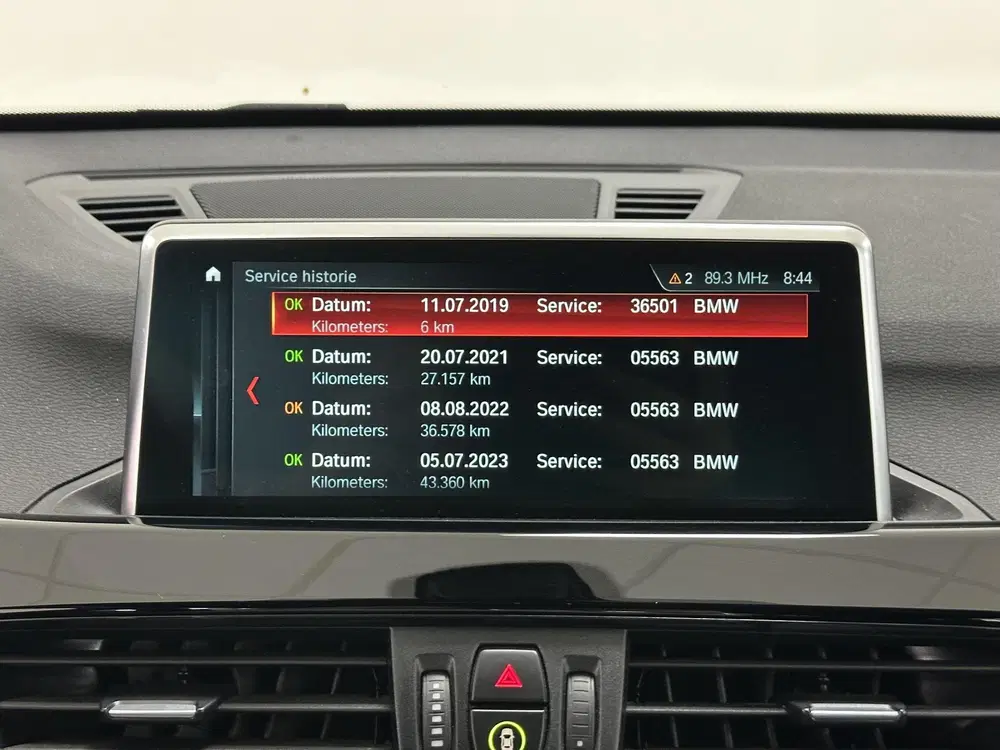 BMW X1 sDrive20i High Executive AFNEEMBARE TREKHA uit 2019, foto 13