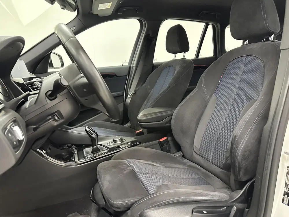 BMW X1 sDrive20i High Executive AFNEEMBARE TREKHA uit 2019, foto 6