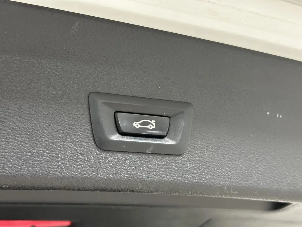 BMW X1 sDrive20i High Executive AFNEEMBARE TREKHA uit 2019, foto 9