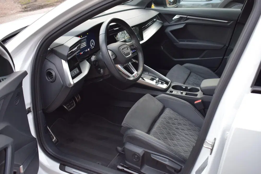 Audi A3 TFSI e S-LINE uit 2021, foto 11