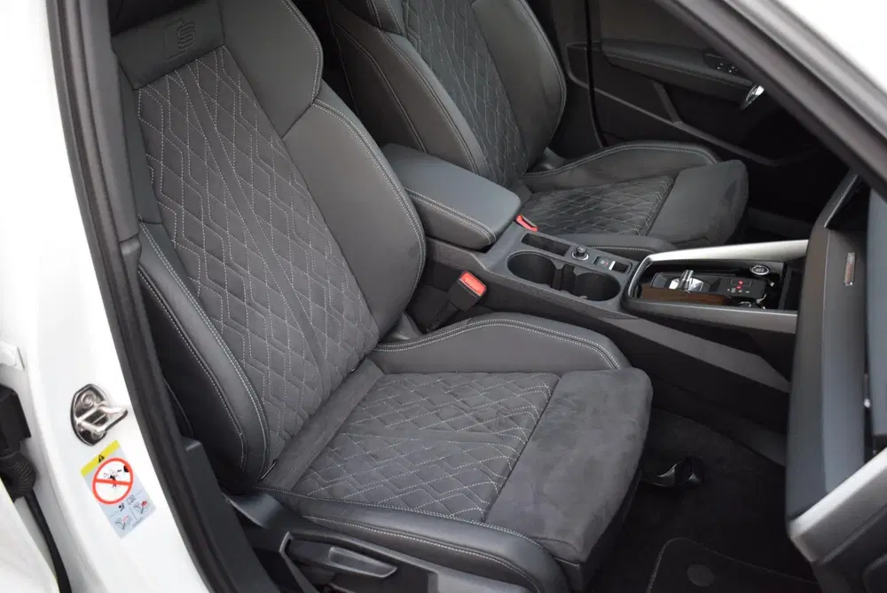 Audi A3 TFSI e S-LINE uit 2021, foto 9