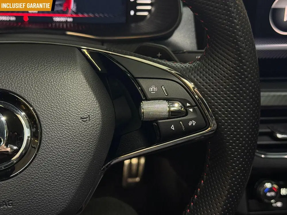 Skoda Kamiq 1.0 TSI Monte-Carlo 7-DSG Pano*Led*Virtuel uit 2021, foto 15