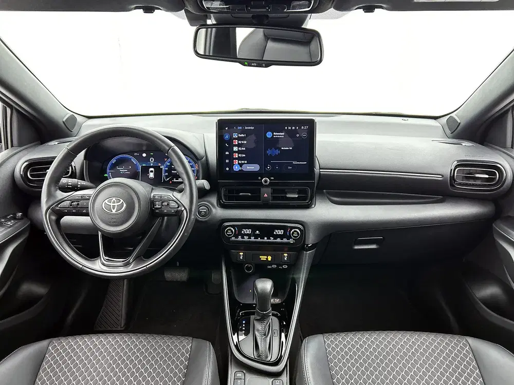 Toyota Yaris 1.5 Hybrid 130 Executive uit 2025, foto 4