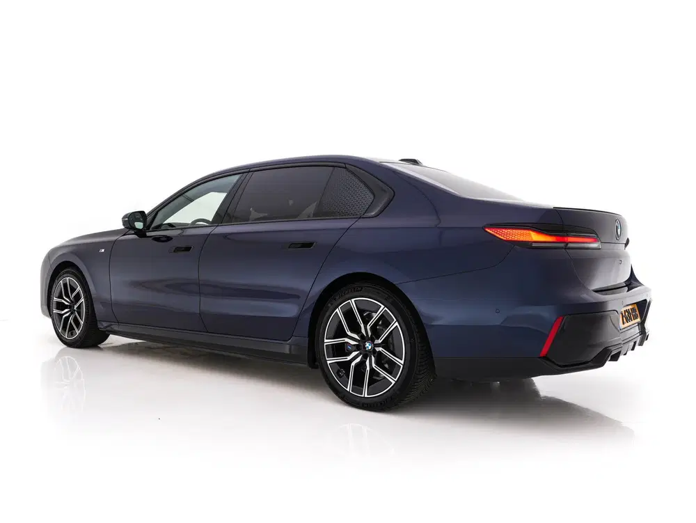BMW i7 xDrive60 106 kWh M-Sport-Styling [3-Fase-1 uit 2024, foto 4