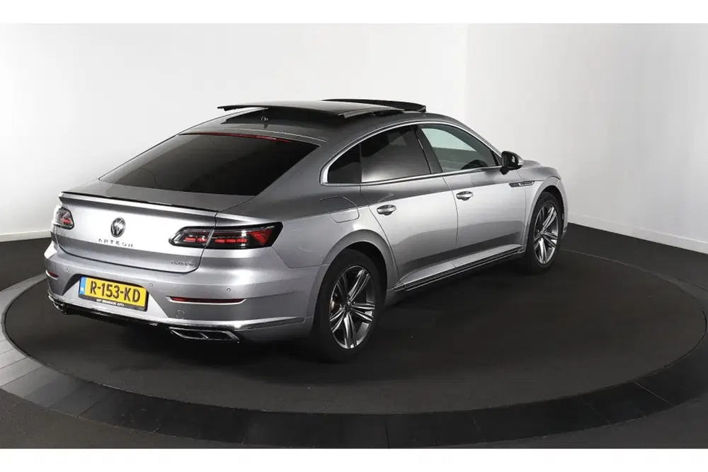Volkswagen Arteon 1.4 TSI eHybrid R-Line Business+ uit 2022, foto 3