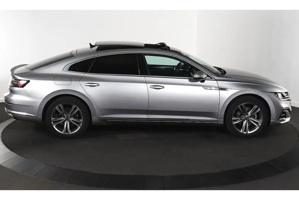 Volkswagen Arteon 1.4 TSI eHybrid R-Line Business+ uit 2022, foto 6