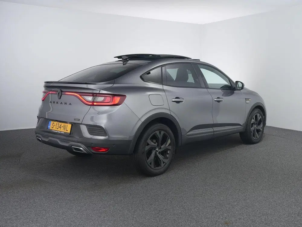 Renault Arkana 1.6 E-Tech hybrid 145 E-Tech engineered uit 2023, foto 2