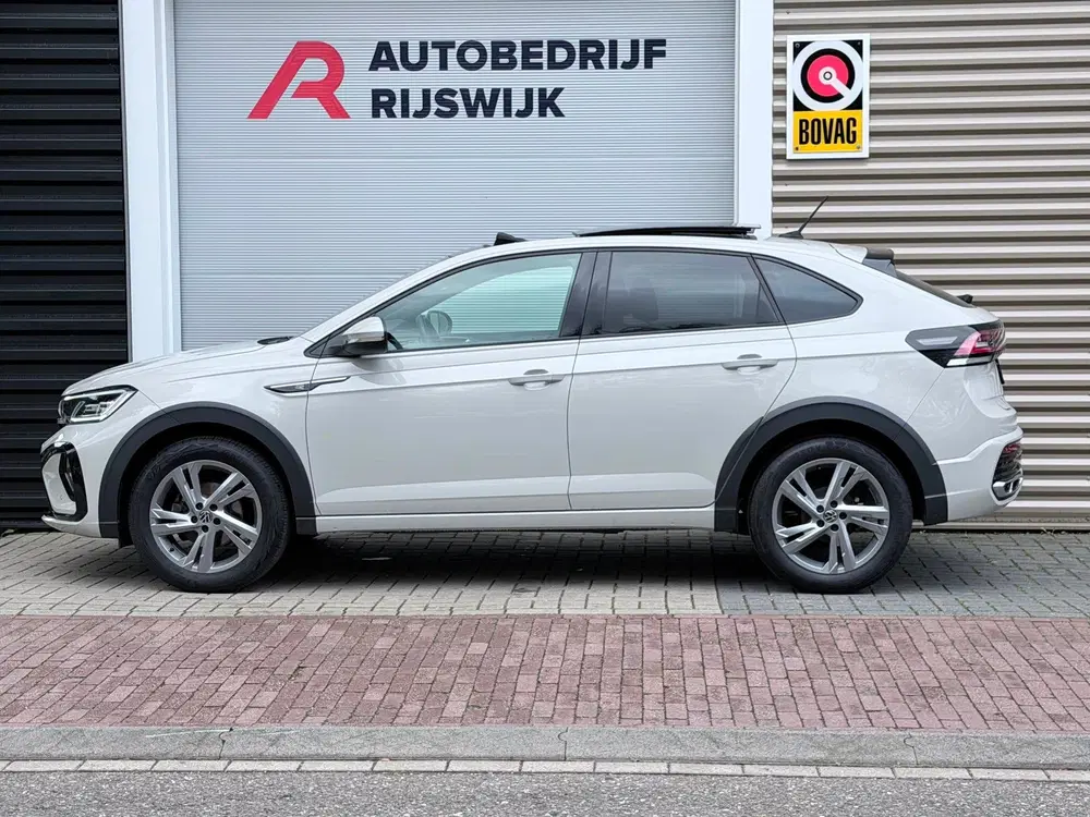 Volkswagen Taigo 1.5 TSI R-Line Pano uit 2024, foto 2