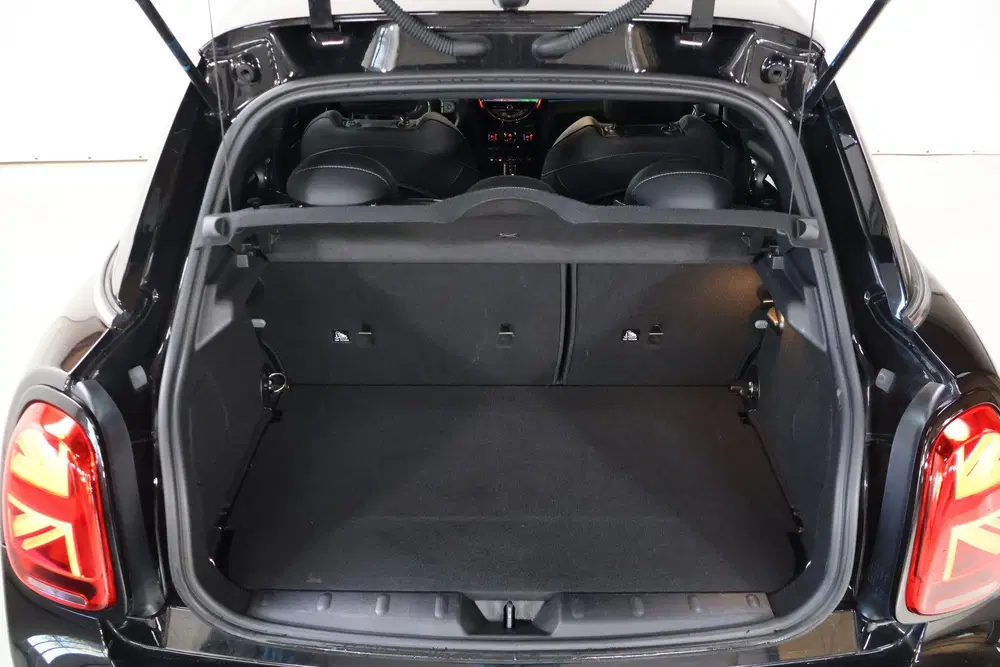 Mini Cooper S Cooper S 2.0 JCW uit 2021, foto 11