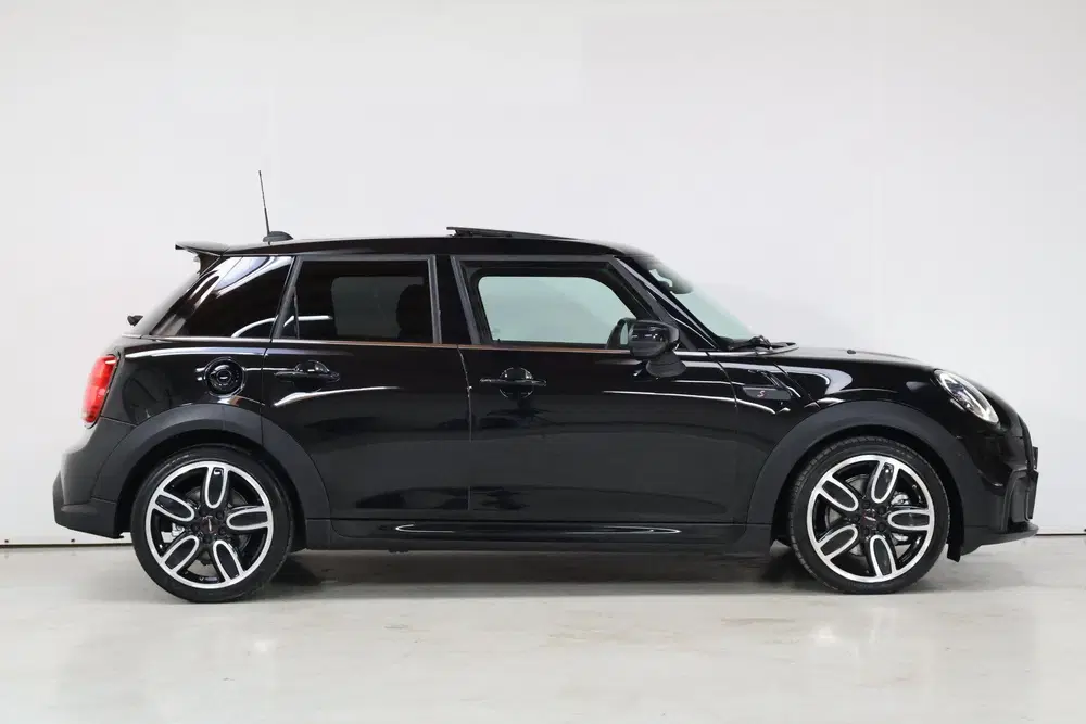Mini Cooper S Cooper S 2.0 JCW uit 2021, foto 13