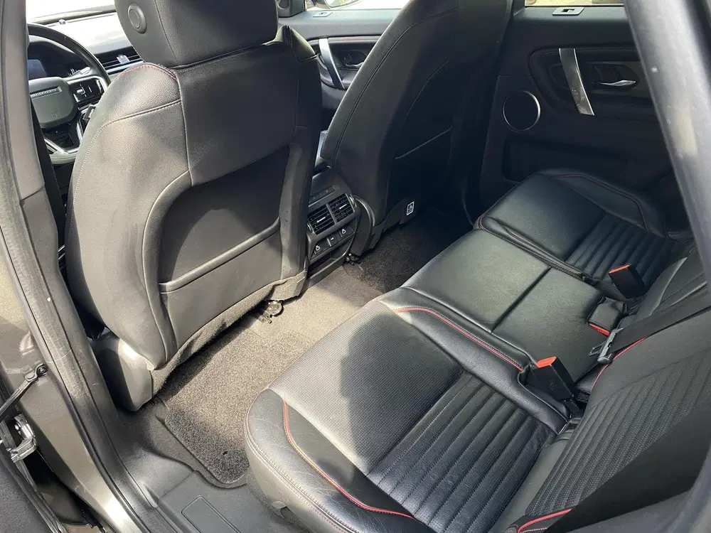 Land Rover Discovery Sport P300e 1.5 R-Dynamic HSE Leer uit 2021, foto 15