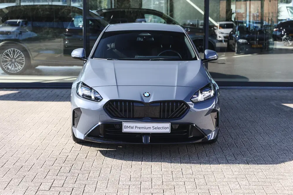 BMW 1-serie 120 M Sport Automaat uit 2025, foto 5