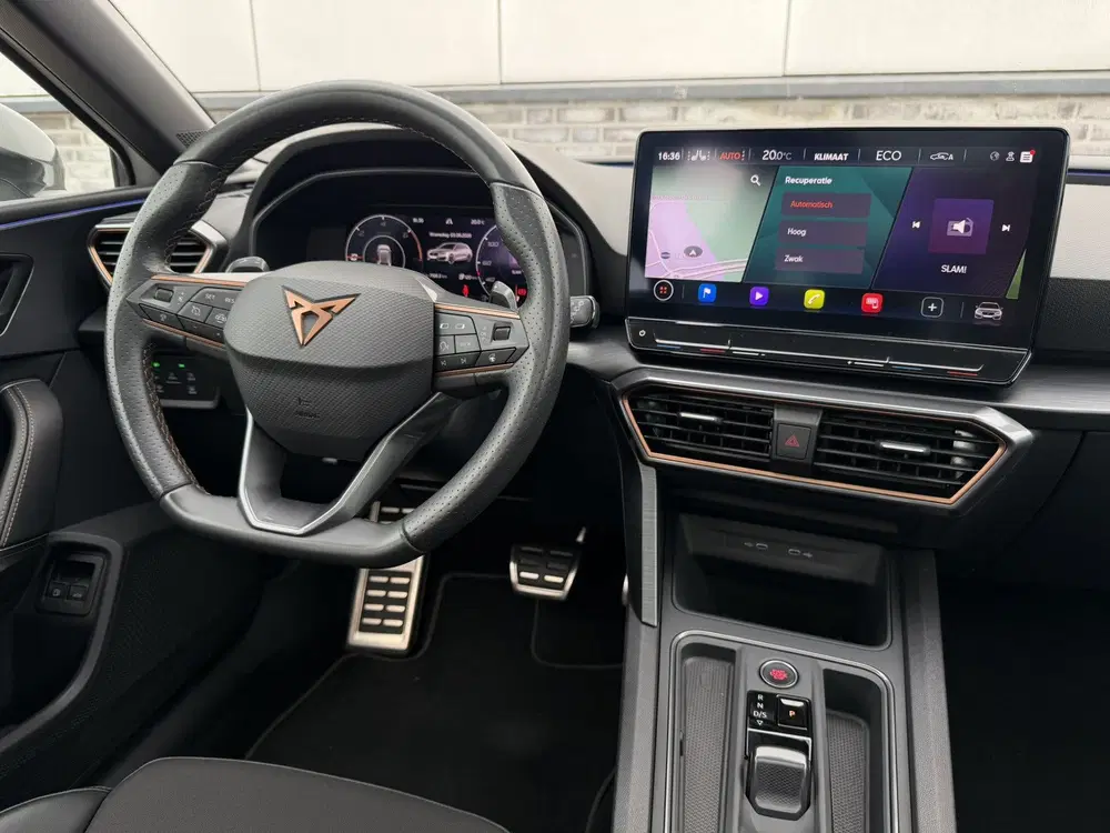 Cupra Leon 1.4 e-Hybrid Black Edition uit 2022, foto 15