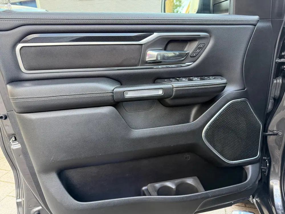 Ram 1500 RAM 1500 LARAMIE 5.7 V8 4x4 HEMI uit 2022, foto 12