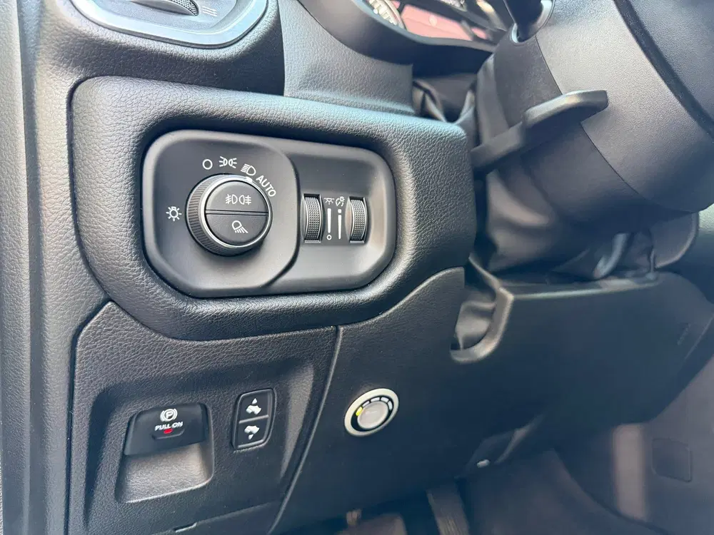 Ram 1500 RAM 1500 LARAMIE 5.7 V8 4x4 HEMI uit 2022, foto 14