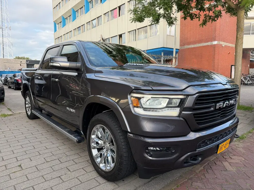 Ram 1500 RAM 1500 LARAMIE 5.7 V8 4x4 HEMI uit 2022, foto 2
