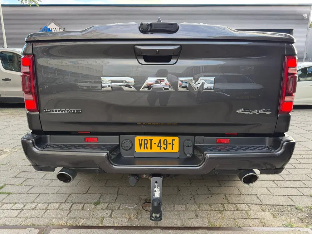 Ram 1500 RAM 1500 LARAMIE 5.7 V8 4x4 HEMI uit 2022, foto 5