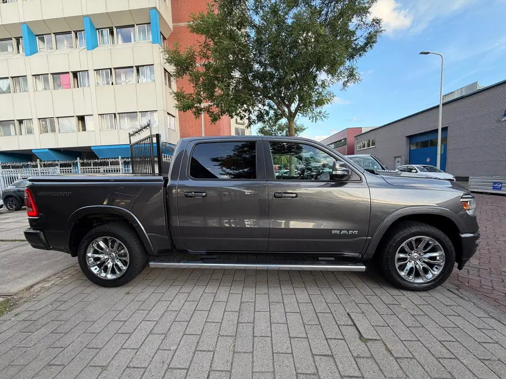 Ram 1500 RAM 1500 LARAMIE 5.7 V8 4x4 HEMI uit 2022, foto 8