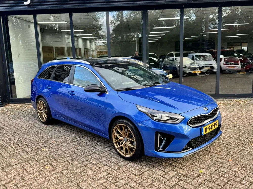 Kia Ceed 1.4 T-GDi GT-Line *Panoramadak*Navi*Cam uit 2020, foto 4