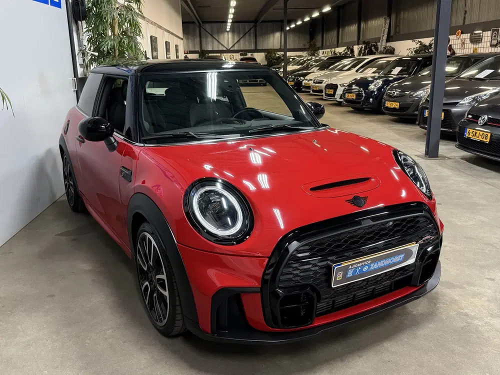 Mini Cooper S 2.0 Cooper S JCW uit 2022, foto 3