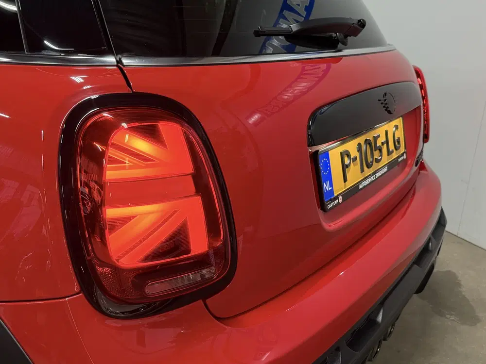 Mini Cooper S 2.0 Cooper S JCW uit 2022, foto 9