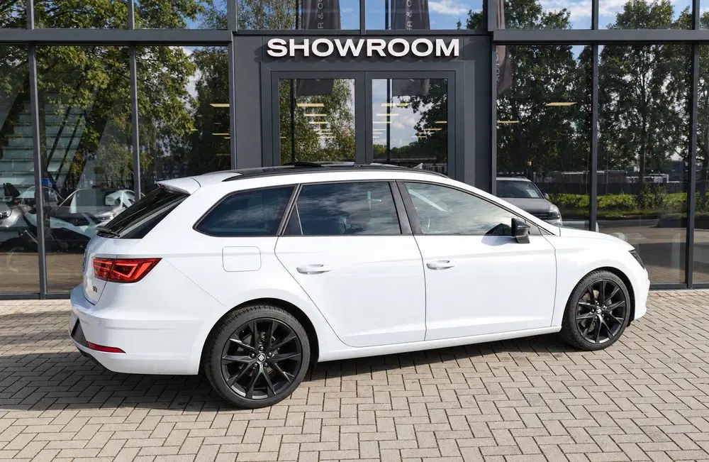 SEAT Leon 1.5 TSI FR PANO BEATS KEYLESS CAM VOL uit 2020, foto 2