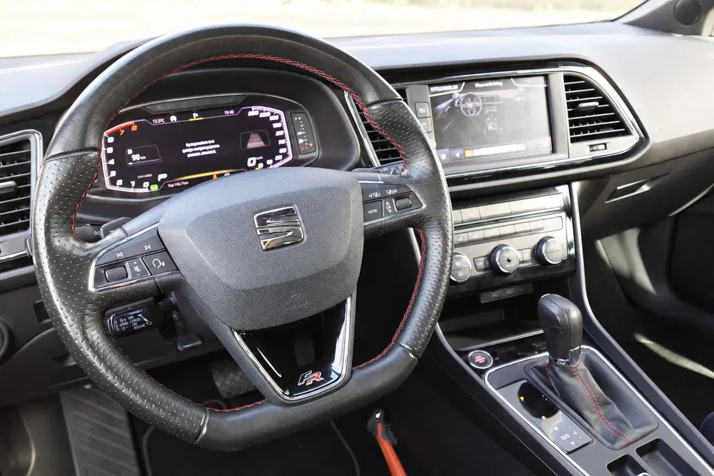 SEAT Leon 1.5 TSI FR PANO BEATS KEYLESS CAM VOL uit 2020, foto 5