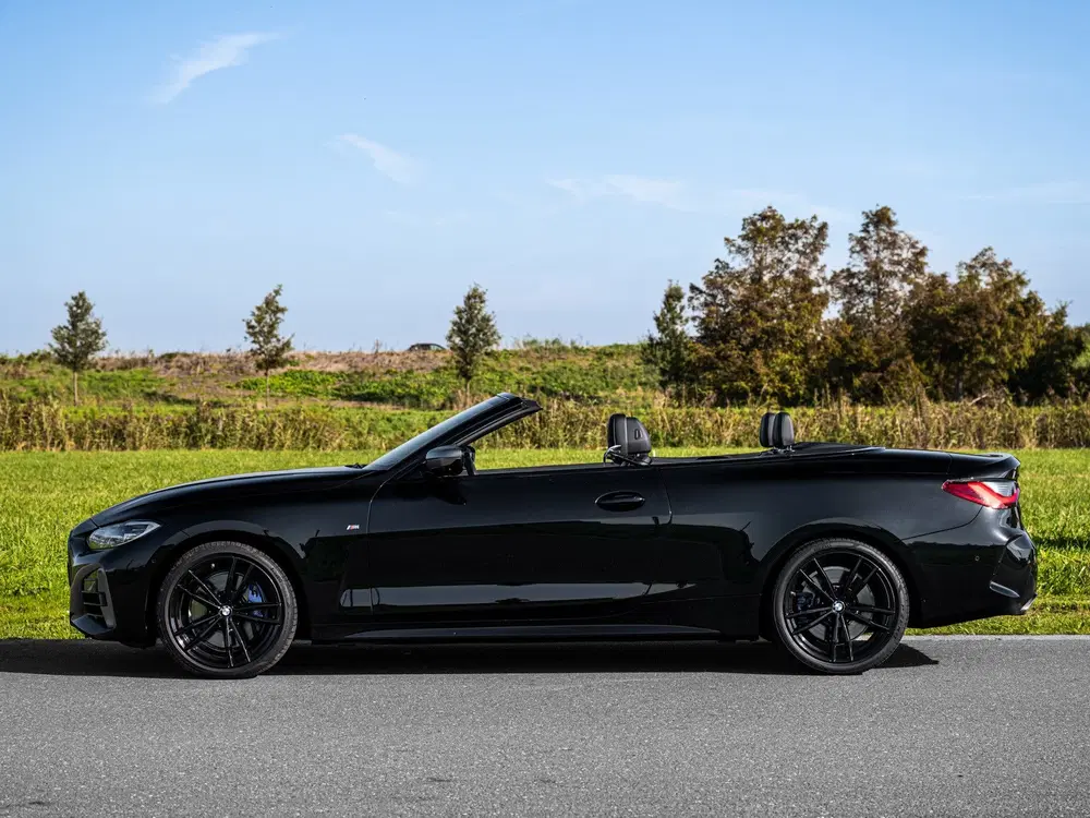 BMW 4-serie M440i xDrive High Executive uit 2022, foto 4