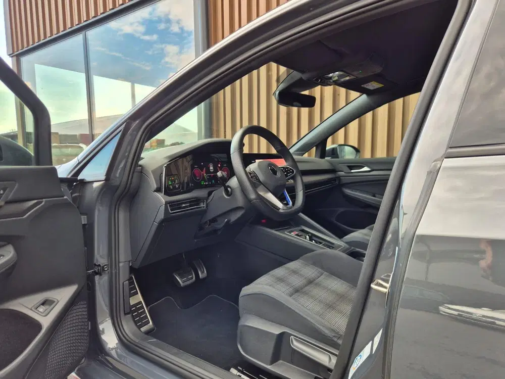 Volkswagen Golf 1.4 eHybrid GTE 245pk uit 2021, foto 7