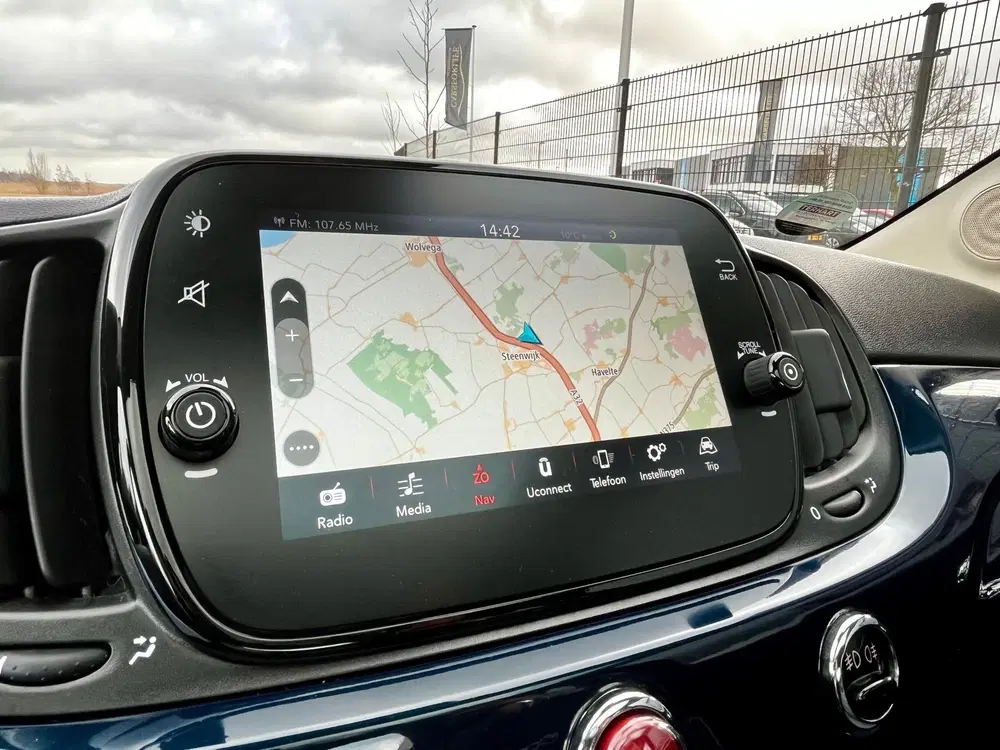 Fiat 500 1.2 Lounge -Tamno Playa Metallic. uit 2019, foto 12