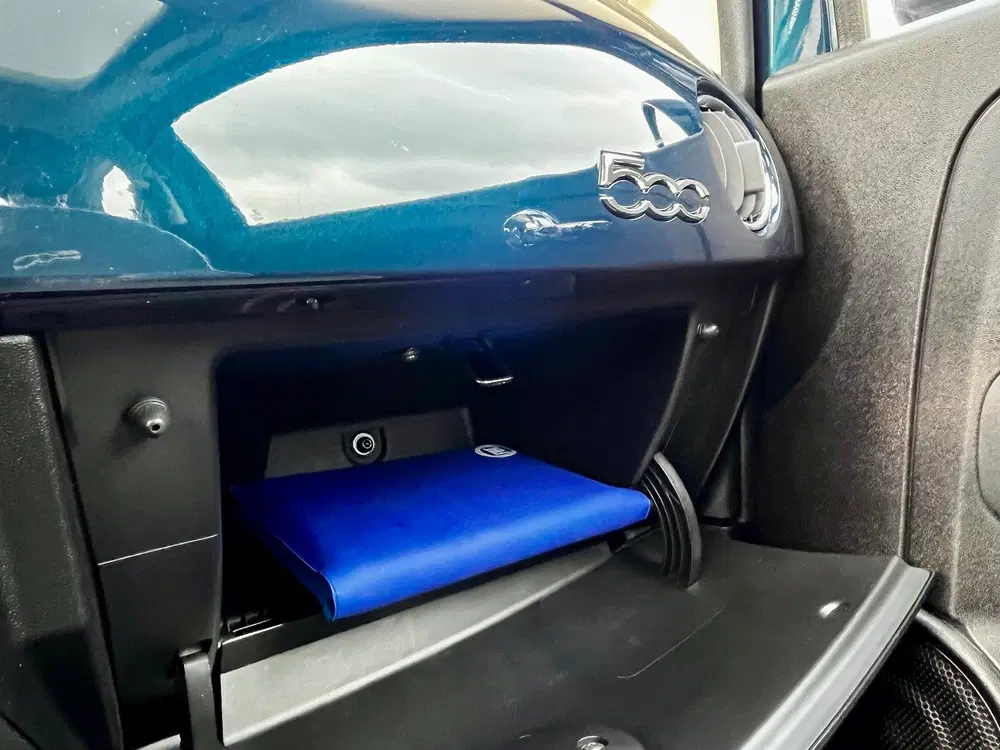 Fiat 500 1.2 Lounge -Tamno Playa Metallic. uit 2019, foto 13