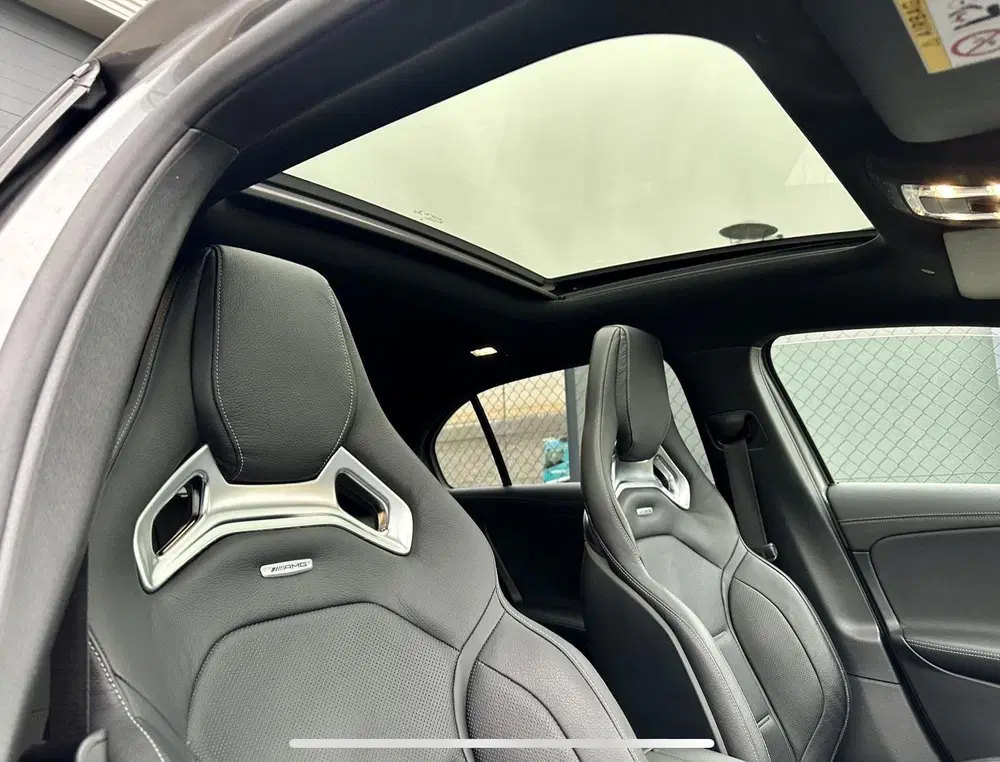 Mercedes-Benz A-Klasse AMG 35 4MATIC Edition 1 uit 2019, foto 10