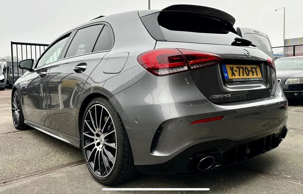 Mercedes-Benz A-Klasse AMG 35 4MATIC Edition 1 uit 2019, foto 4