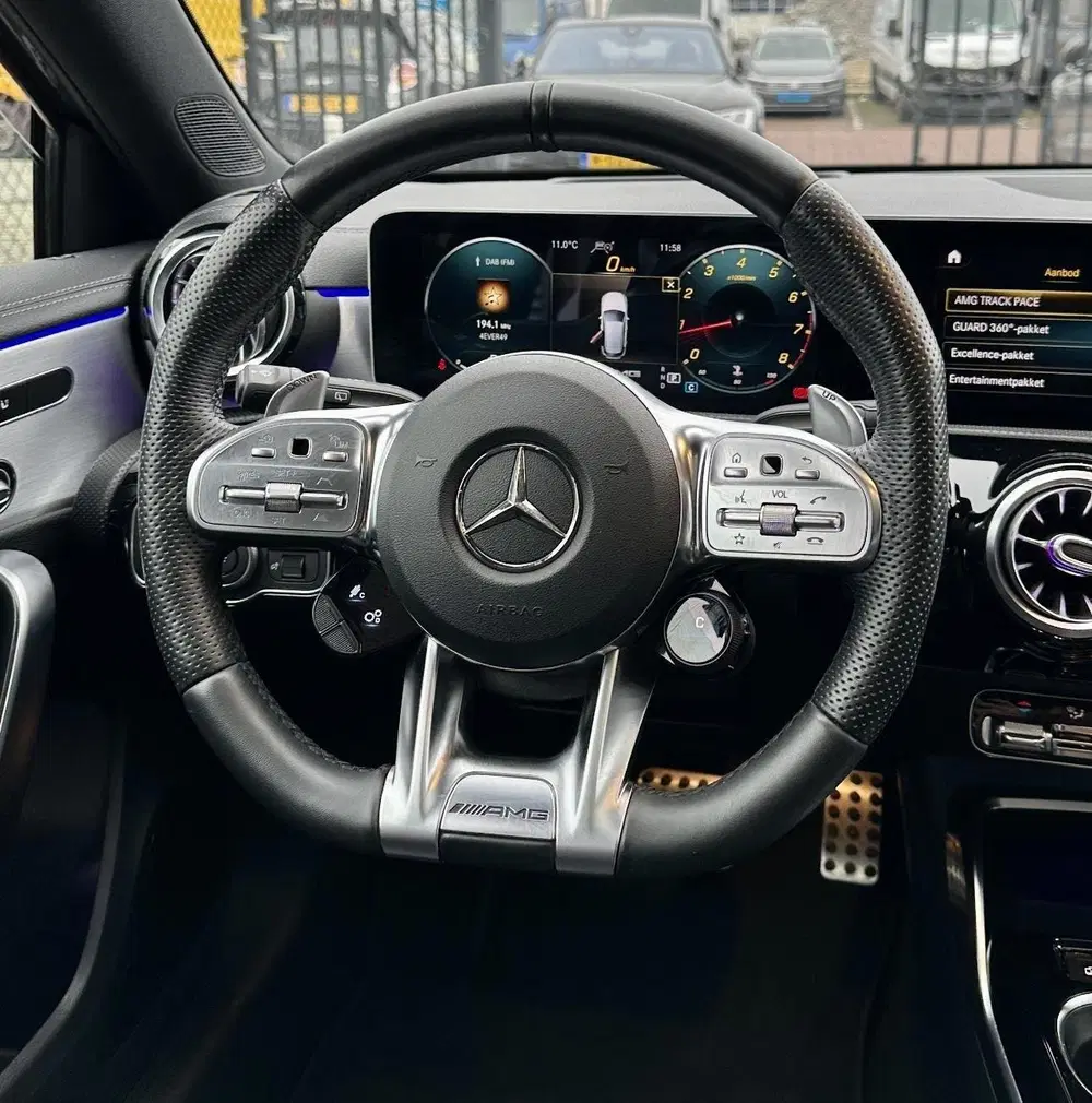 Mercedes-Benz A-Klasse AMG 35 4MATIC Edition 1 uit 2019, foto 9