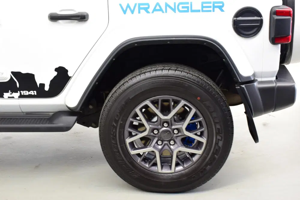 Jeep Wrangler Hybride 280 KW plug inn 2.0T 80th An uit 2021, foto 10