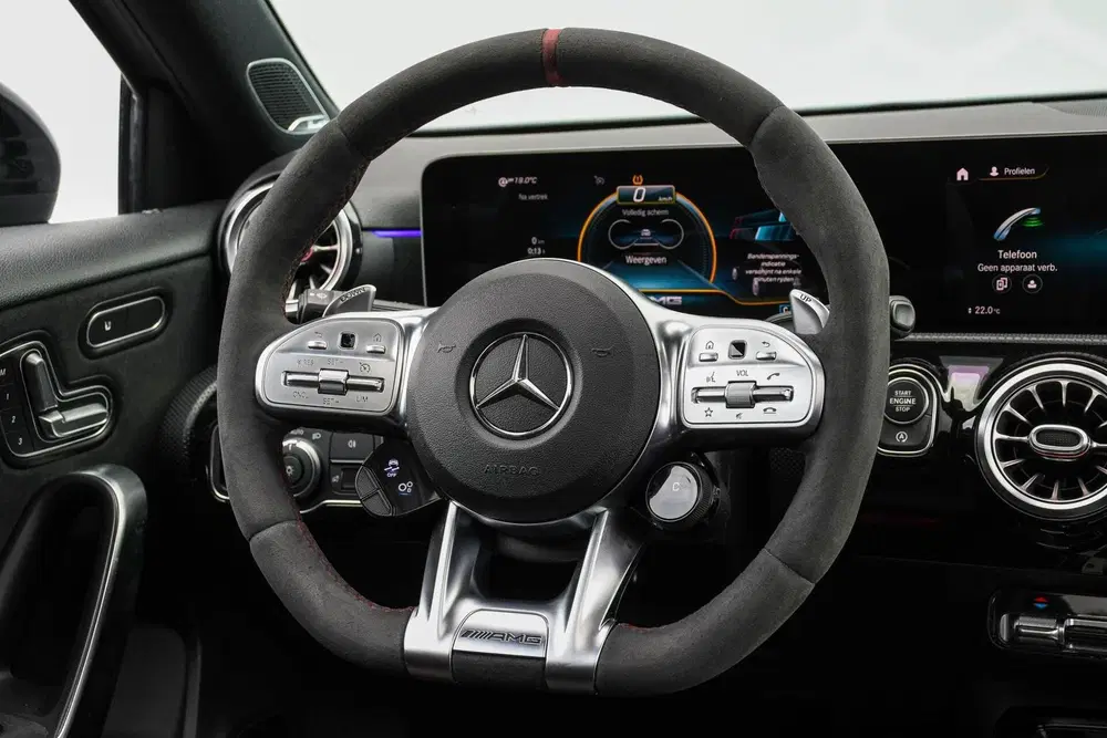 Mercedes-Benz A-Klasse Mercedes A-klasse AMG 35 4MATIC Edition 1 uit 2019, foto 10