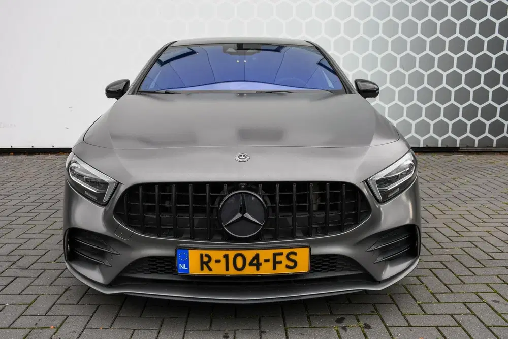 Mercedes-Benz A-Klasse Mercedes A-klasse AMG 35 4MATIC Edition 1 uit 2019, foto 2