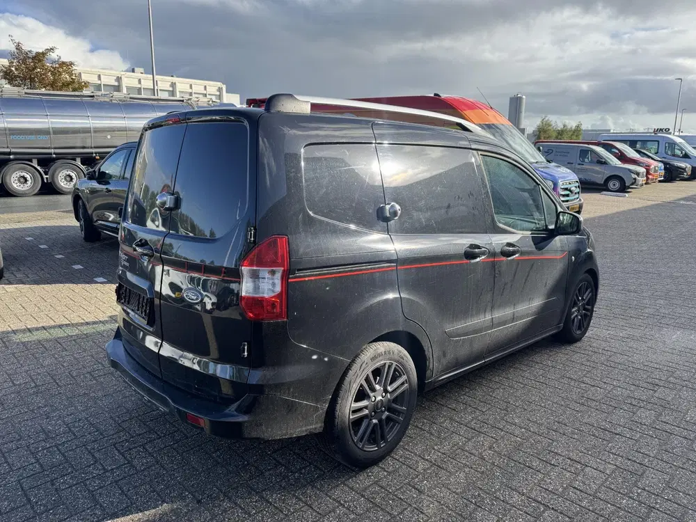 Ford Transit Courier 1.5 TDCI Sport Duratorq S&S uit 2023, foto 6