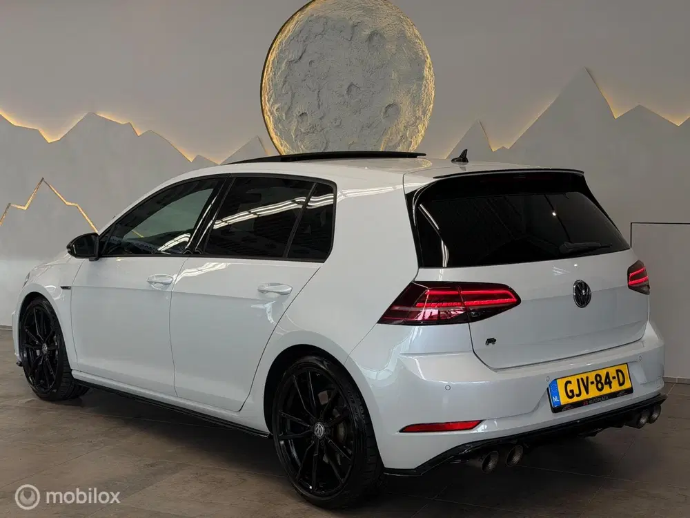 Volkswagen Golf 2.0 TSI 4Motion R Panorama uit 2019, foto 9