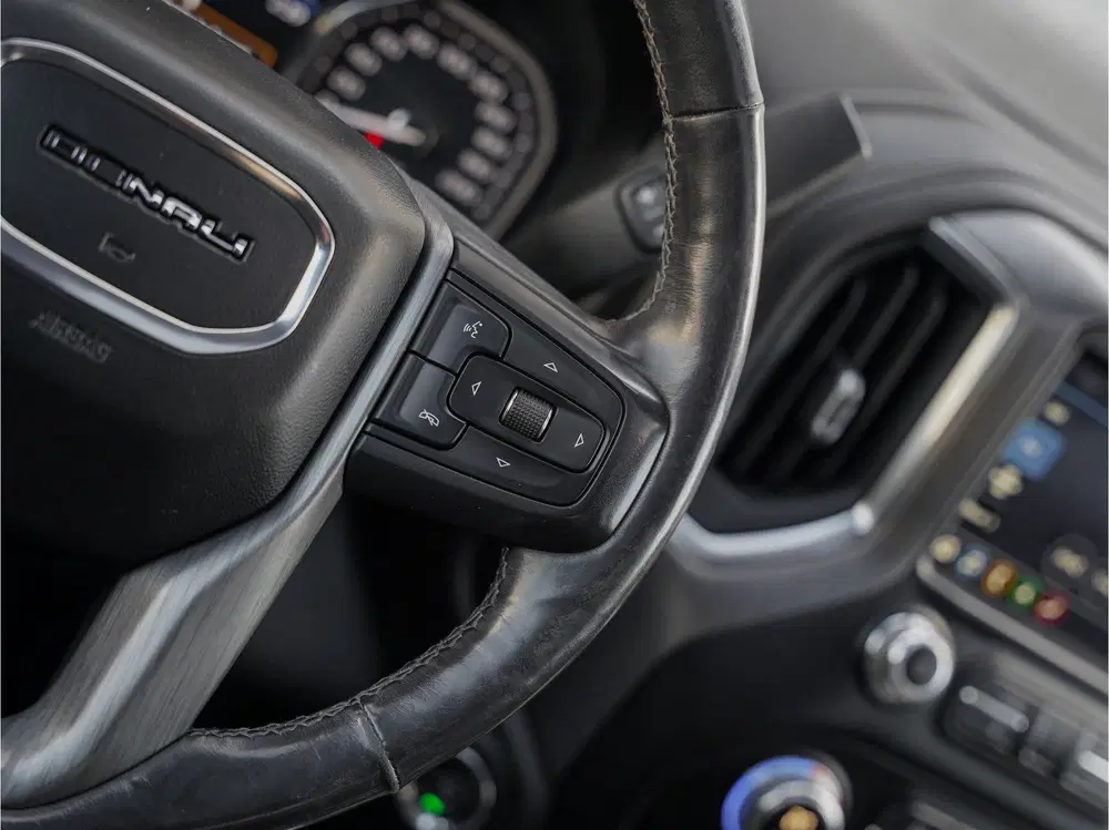 GMC Sierra 1500 Denali 6.2L V8 uit 2020, foto 13