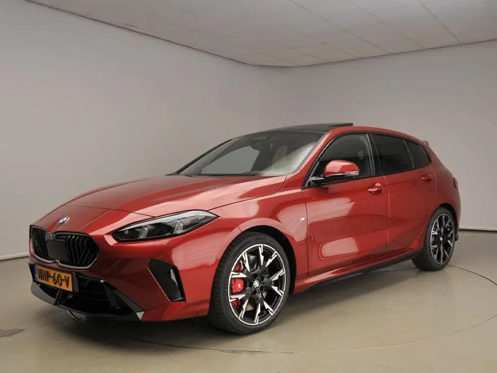 BMW 1-serie 5-deurs 120 uit 2025