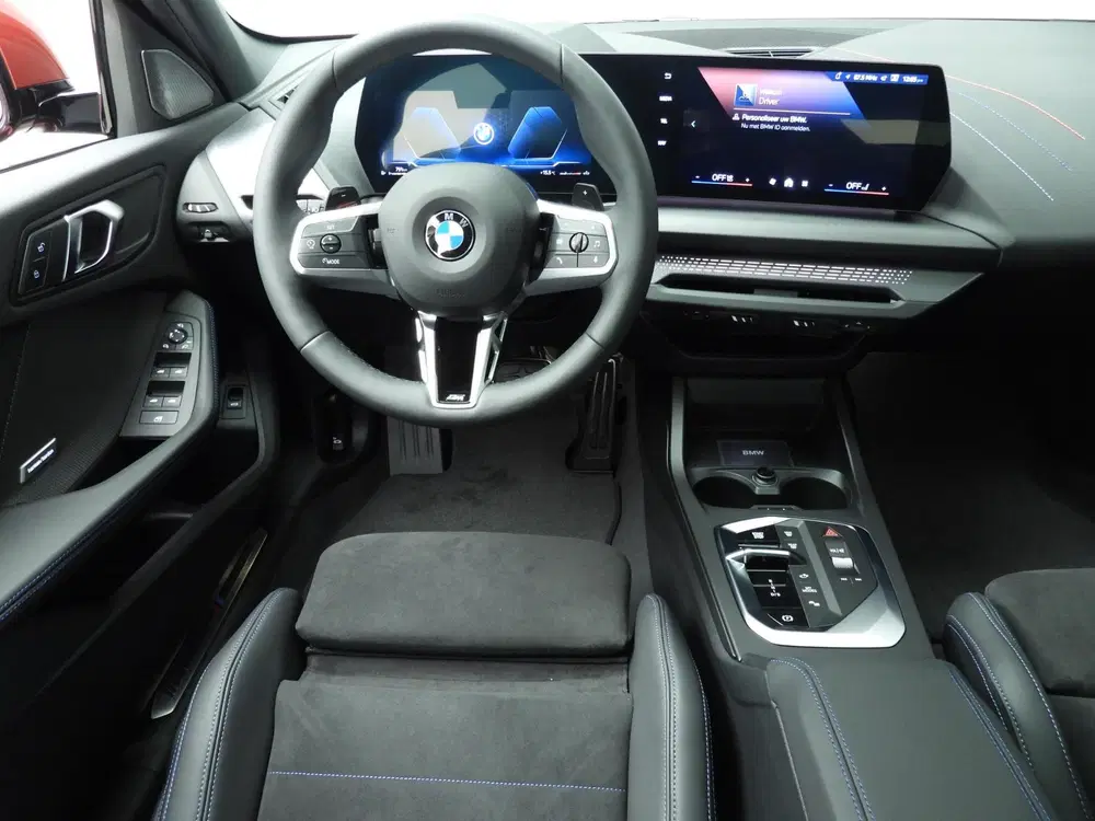 BMW 1-serie 5-deurs 120 uit 2025, foto 12
